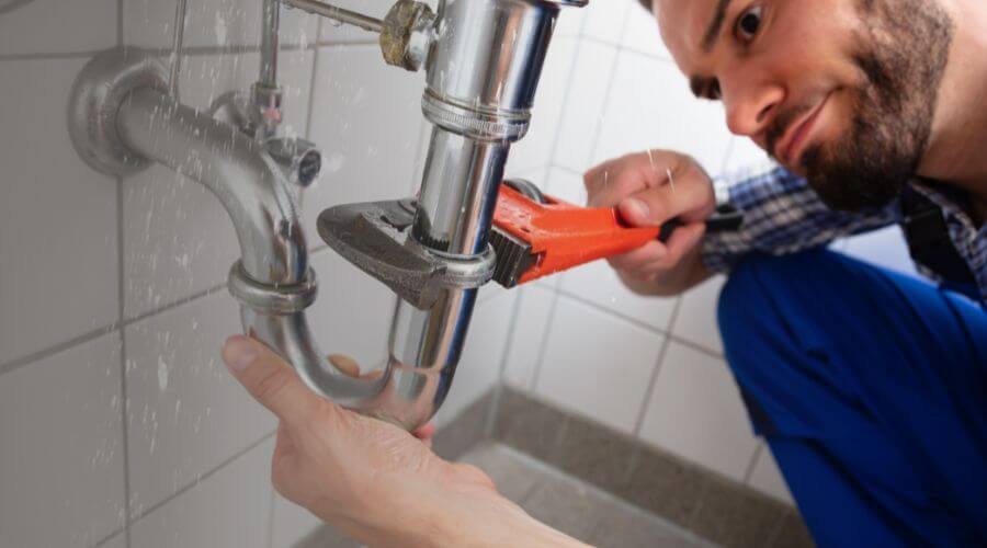 Professional same day plumber services in La Monte, MO